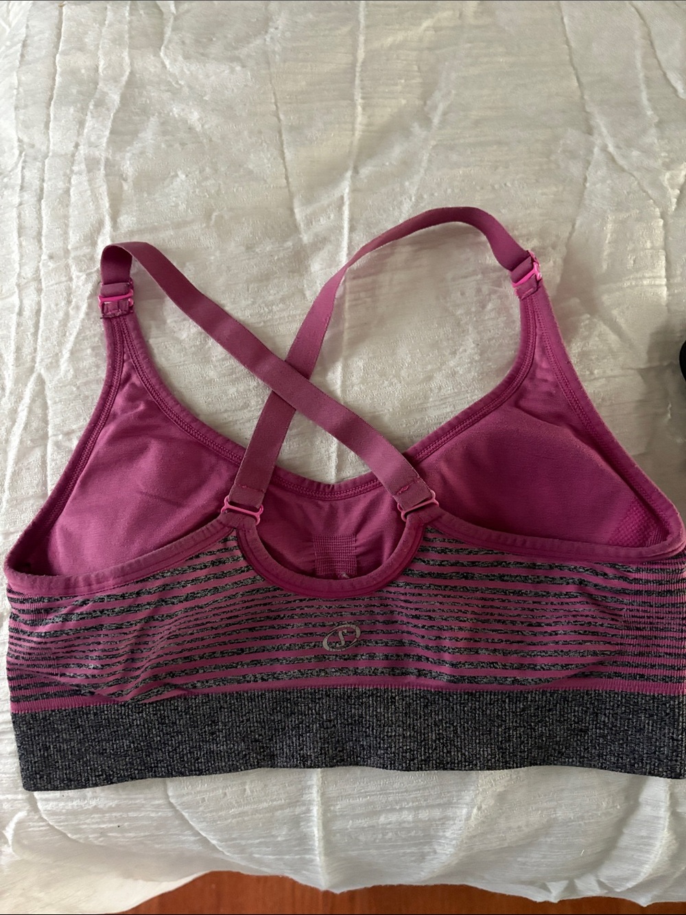 Spaulding Sports Bra - Picture 2 of 3